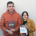 Pastor Montoya y María cuando se graduaron de la SOC