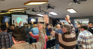 Momentos de oración y adoración en la cumbre SOC